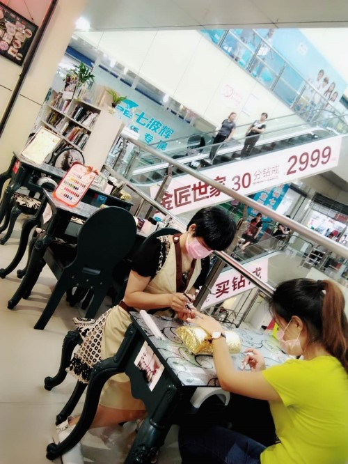 纖指圓夢想！保定東方技工學(xué)校創(chuàng)業(yè)者——李丹！  