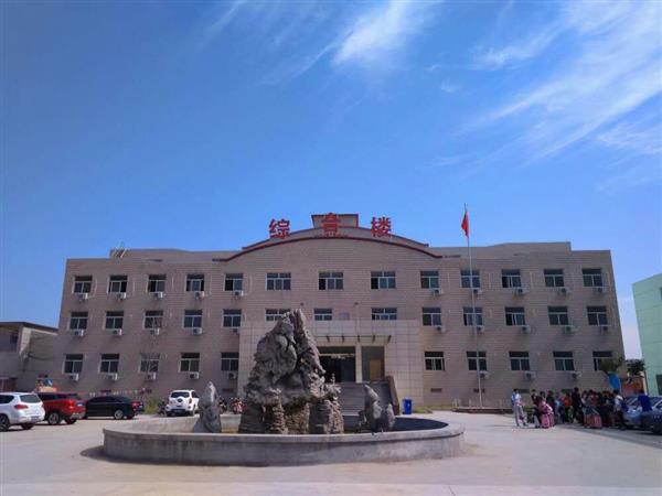 保定華中高級技工學(xué)校怎么樣？