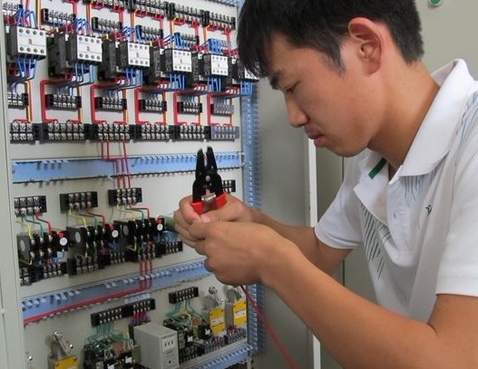 唐山哪里可以學(xué)電工？