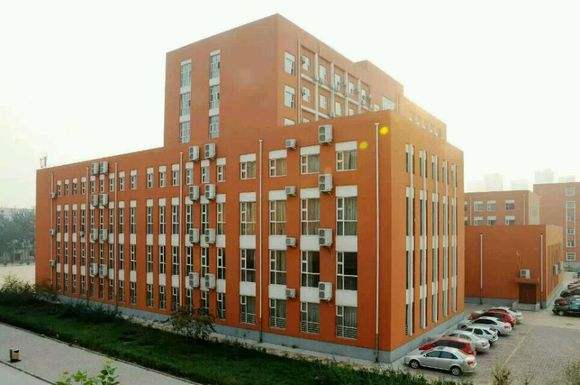 邯鄲市第二財(cái)經(jīng)學(xué)校好嗎？學(xué)生都能享受到哪些待遇？