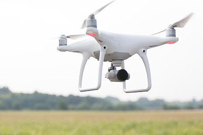 山東學(xué)無(wú)人機(jī)操控技術(shù)去哪里？