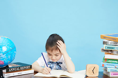 張家口新世紀(jì)職業(yè)學(xué)校每年都有補(bǔ)助是真的嗎？學(xué)校的幼師專業(yè)怎么樣？