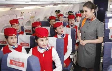 想學(xué)民航在秦皇島東方航空服務(wù)專業(yè)學(xué)校能學(xué)什么？