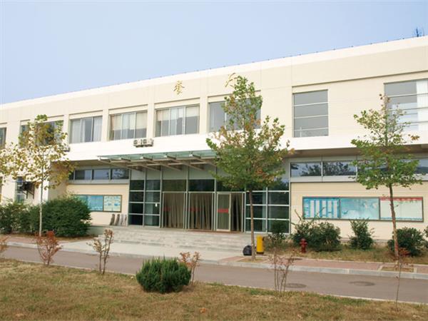 青島中魯中等專業(yè)學(xué)校怎么樣？它開設(shè)的海信班是怎么回事？