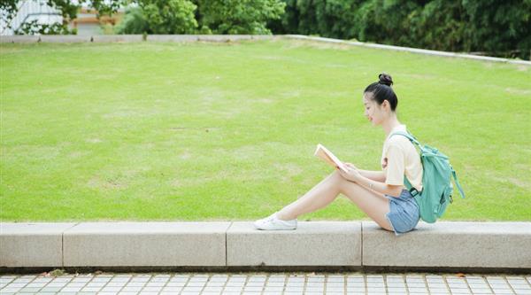 幼師待遇要提高了？青島膠南市高級職業(yè)技術學校為你解答！