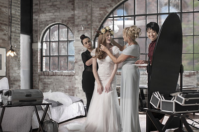 新娘妝基礎(chǔ)步驟怎么做？張家口尚品化妝攝影學(xué)校告訴你！