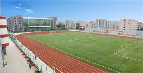 想學(xué)專業(yè)技術(shù)就去張家口機(jī)械工業(yè)學(xué)校！