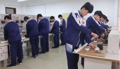 藍(lán)海職業(yè)學(xué)校有哪些適合男生的技術(shù)專業(yè)？