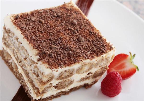 想知道提拉米蘇怎么做嗎？煙臺糕點培訓學校開課啦！