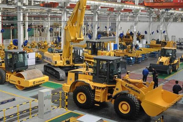 什么是工程機械？讓邢臺飛龍職業(yè)技術(shù)學(xué)校為你詳細(xì)講解一下吧！