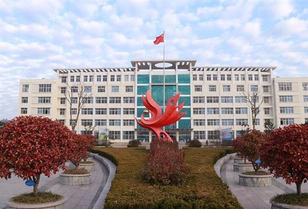 日照市工業(yè)學(xué)校是一所什么樣的學(xué)校？