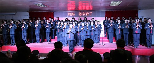 傳遞正能量！山東東營金盾司法學(xué)校隆重舉行期末表彰大會暨家長會