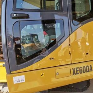 挖掘機(jī)、叉車、吊車